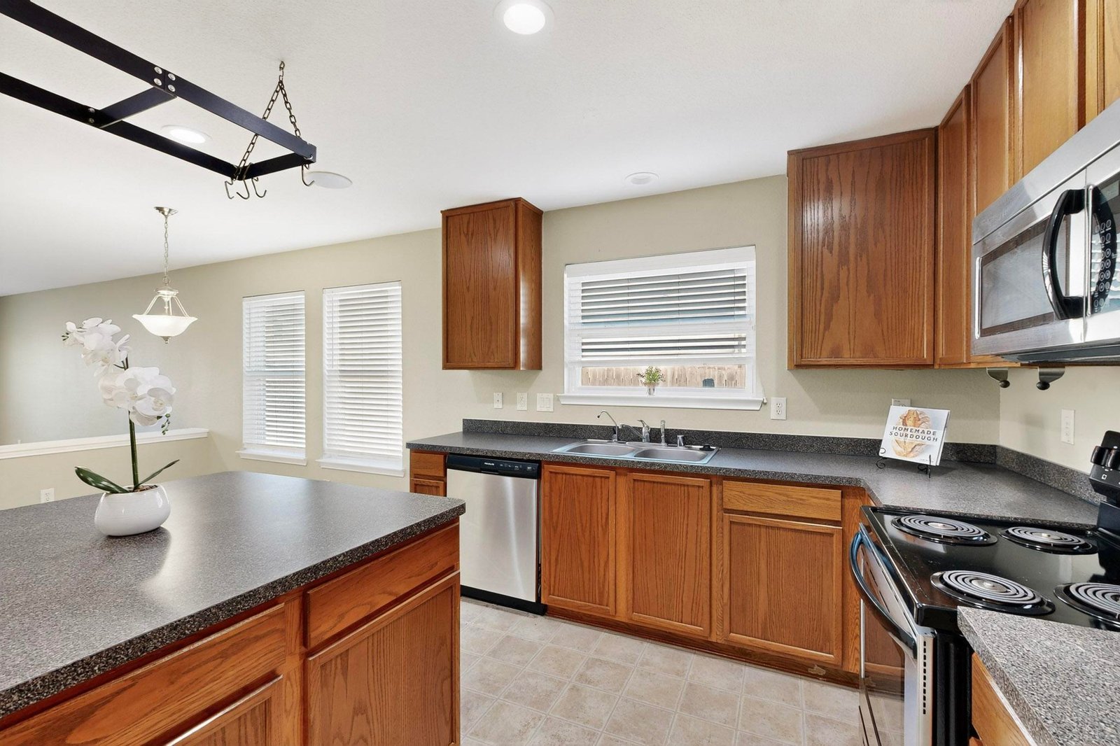 11-3D-Casas-2114-Cypress-Way-11152025_071418