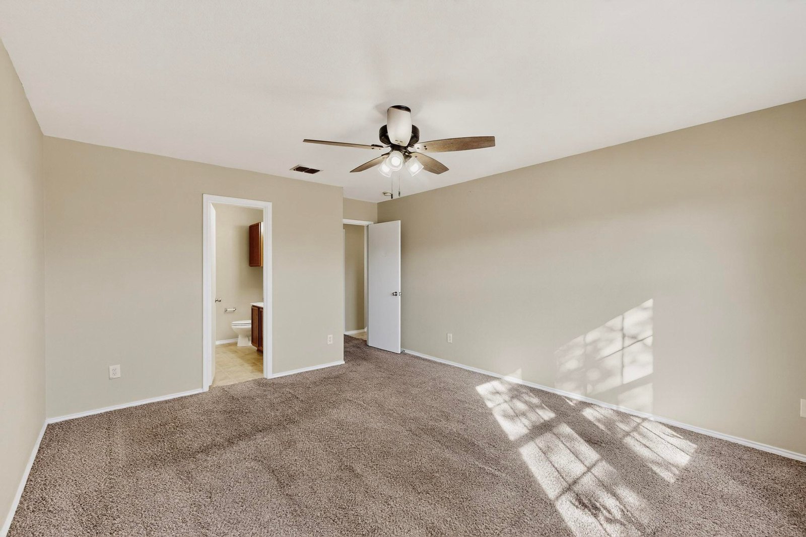 18-3D-Casas-2114-Cypress-Way-11152025_072924