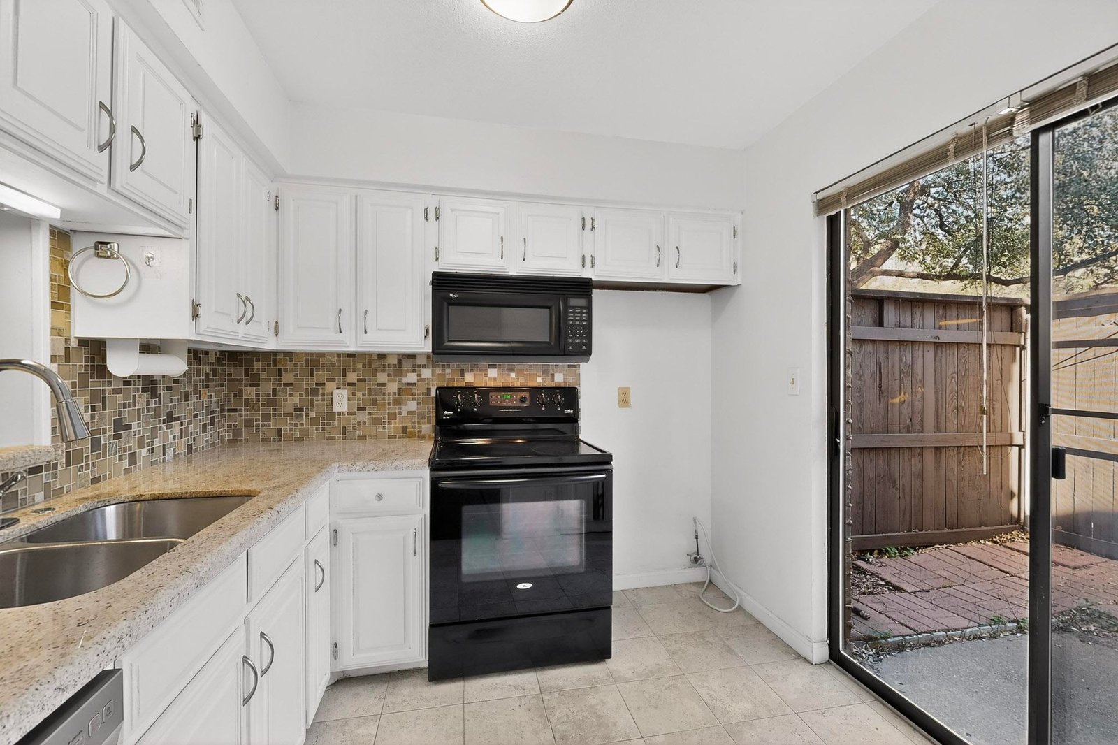 12-3D-Casas-4800-Northway-Dr-03192026_084437